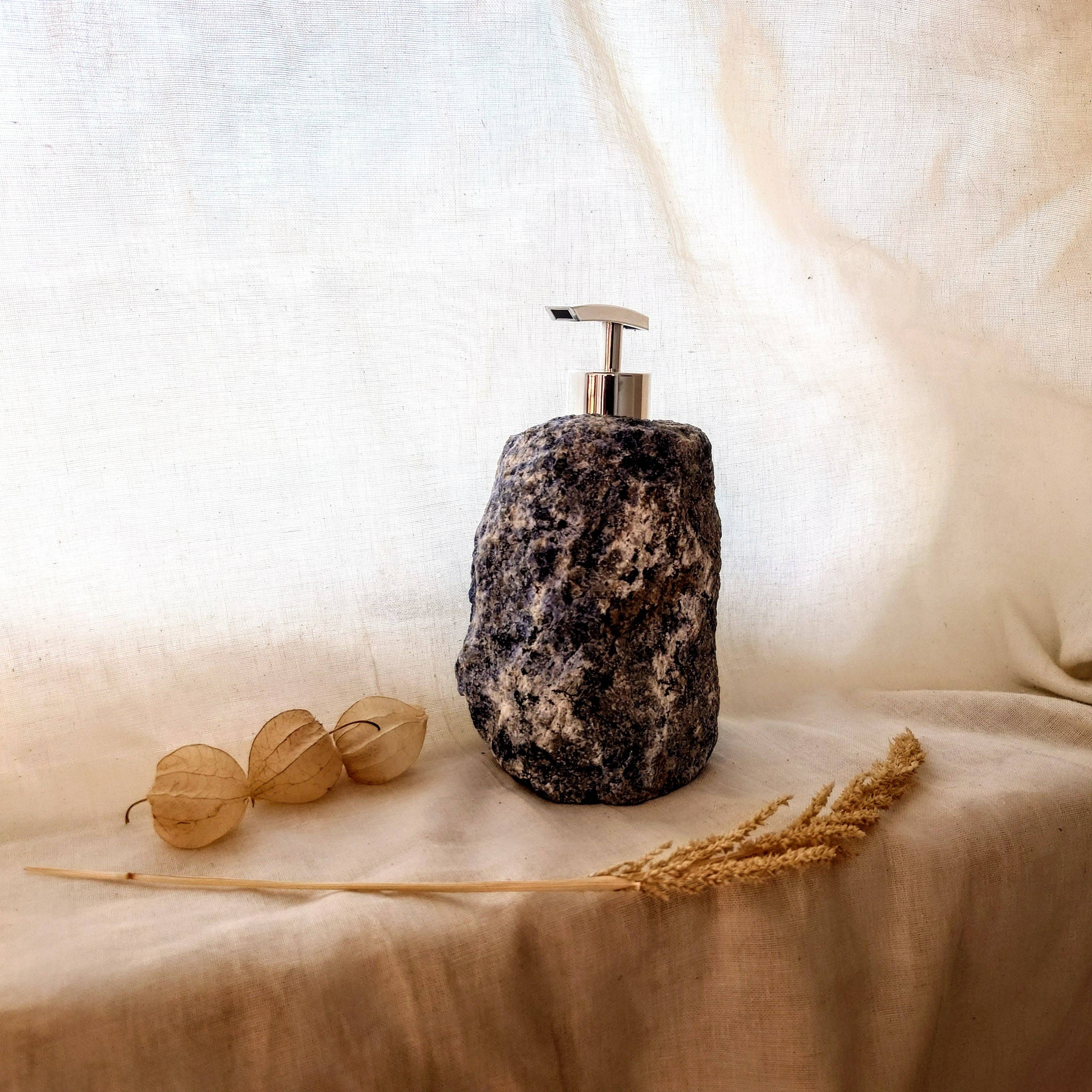 Ásvány szappanadagoló